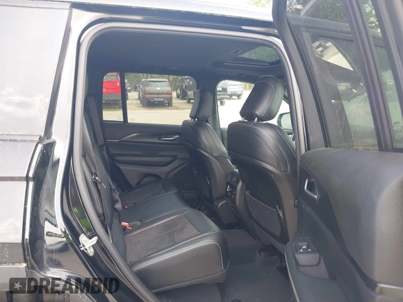 2023 Jeep Grand Cherokee Laredo with VIN 1C4RJHAG2PC660094, listed as a IAAI auction lot 42390290 with 27,802 mi miles and . Bid and sale history available at DreamBid. Image 8.