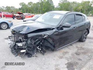 2024 Alfa Romeo Stelvio Veloce z VIN ZASPAKBN0R7D75947, wystawiony jako IAAI lot #42045255 z przebiegiem Nie podano mil oraz . Historia ofert i sprzedaży dostępna na DreamBid. Obrazek 2.