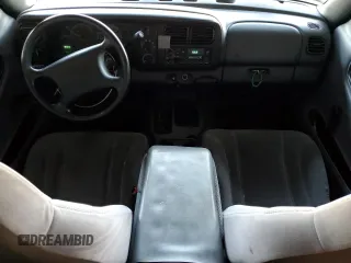 2000 Dodge Dakota Sport z VIN 1B7GL2AX9YS691378, wystawiony jako Copart lot #49793345 z przebiegiem 191 613 mil mil oraz Czysty tytuł • Clean title. Historia ofert i sprzedaży dostępna na DreamBid. Obrazek 8.