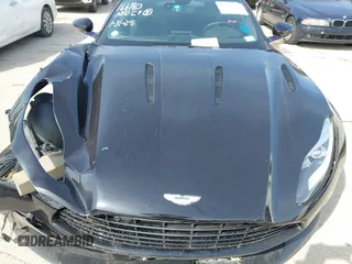 2018 Aston Martin DB11 z VIN SCFRMFAV5JGL04914, wystawiony jako IAAI lot #41538145 z przebiegiem 40 703 mil mil oraz . Historia ofert i sprzedaży dostępna na DreamBid. Obrazek 10.