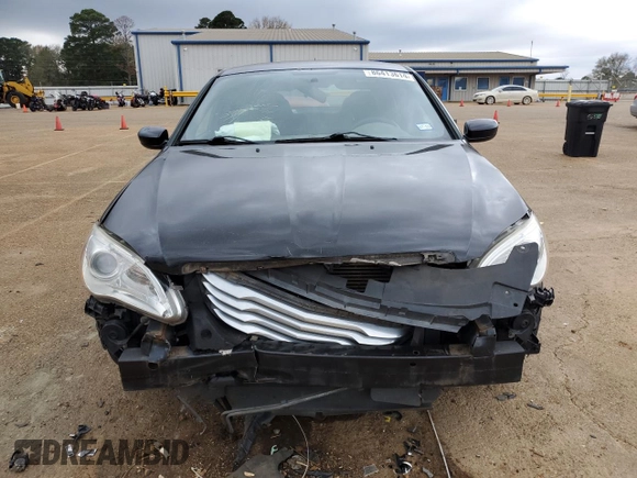 2012 Chrysler 200 LX with VIN 1C3CCBAB2CN295730, listed as a Copart auction lot 86413614 with 201,990 mi miles and Salvage Title. Bid and sale history available at DreamBid. Image 5.