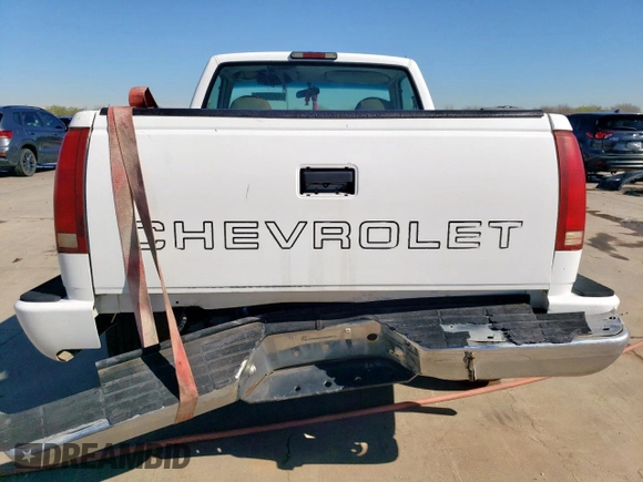 1996 Chevrolet Silverado 1500 with VIN 1GCEC14W7TZ213318, listed as a Copart auction lot 49659465 with 125,939 mi miles and Clean Title. Bid and sale history available at DreamBid. Image 6.