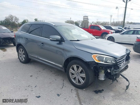 2017 Volvo XC60 Inscription with VIN YV440MRU4H2012938, listed as a IAAI auction lot 41625267 with 61,160 mi miles. Bid and sale history available at carsss.com. Image 1.