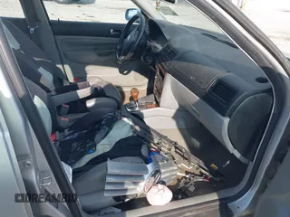 2001 Volkswagen Jetta с VIN WVWTG61J11W579971, выставлен на аукционе IAAI как лот 42032001 с пробегом 173 015 миль миль и . История ставок и продаж доступна на DreamBid. Изображение 5.