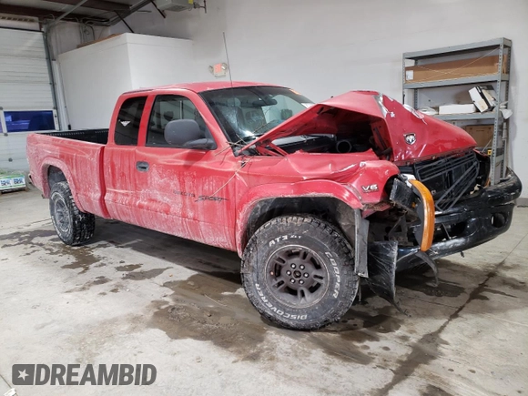 1999 Dodge Dakota SLT with VIN 1B7GG22X8XS314588, listed as a Copart auction lot 87926555 with 204,208 mi miles and Salvage Title. Bid and sale history available at carsss.com. Image 4.