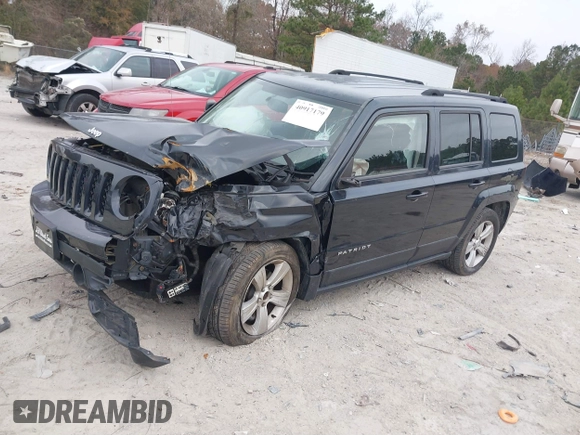 2014 Jeep Patriot Latitude with VIN 1C4NJRFB3ED551622, listed as a IAAI auction lot 40917179 with 109,856 mi miles. Bid and sale history available at carsss.com. Image 17.