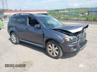 2010 Mitsubishi Outlander z VIN JA4AT3AW9AZ016348, wystawiony jako IAAI lot #42219377 z przebiegiem 104 414 mil mil oraz . Historia ofert i sprzedaży dostępna na DreamBid. Obrazek 1.