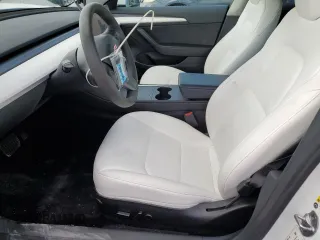 2023 Tesla Model 3 z VIN 5YJ3E1EA4PF607259, wystawiony jako Copart lot #54189935 z przebiegiem 29 951 mil mil oraz Szkoda całkowita • Salvage title. Historia ofert i sprzedaży dostępna na DreamBid. Obrazek 7.