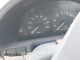 1993 Geo Metro z VIN JG1MR3363PK200242, wystawiony jako IAAI lot #42173417 z przebiegiem 151 862 mil mil oraz . Historia ofert i sprzedaży dostępna na DreamBid. Obrazek 7.