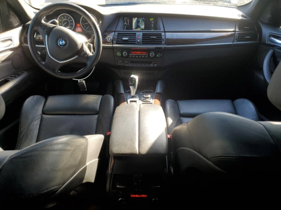 2014 BMW X6 xDrive35i with VIN 5UXFG2C59E0C44070, listed as a Copart auction lot 41997365 with 72,998 mi miles and Salvage Title. Bid and sale history available at carsss.com. Image 8.