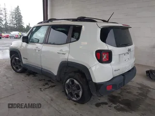 2015 Jeep Renegade Latitude with VIN ZACCJBBH7FPB51994, listed as a IAAI auction lot 41658051 with 95,580 mi miles. Bid and sale history available at carsss.com. Image 3.