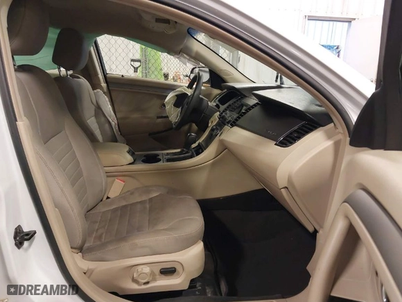 2014 Ford Taurus SE with VIN 1FAHP2D89EG178858, listed as a IAAI auction lot 40853995 with 136606 miles. Bid and sale history available at carsss.com. Image 5.