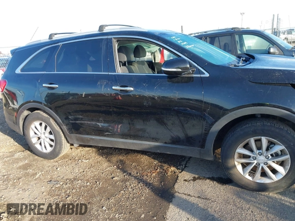 2018 Kia Sorento LX with VIN 5XYPG4A31JG415818, listed as a IAAI auction lot 41794227 with 94,439 mi miles. Bid and sale history available at carsss.com. Image 13.