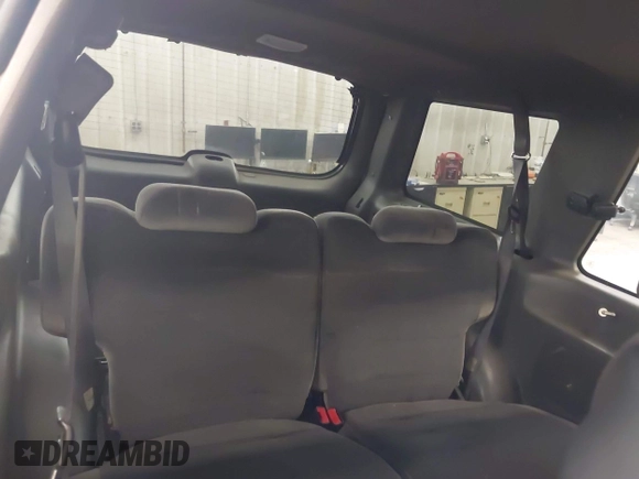 2000 Ford Explorer z VIN 1FMYU60X2YUA61809, wystawiony jako IAAI lot #42414796 z przebiegiem 167 129 mil mil oraz . Historia ofert i sprzedaży dostępna na DreamBid. Obrazek 8.