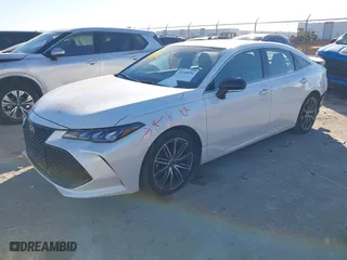 2019 Toyota Avalon XLE with VIN 4T1BZ1FB2KU008198, listed as a IAAI auction lot 41144894 with 90,477 mi miles. Bid and sale history available at carsss.com. Image 17.
