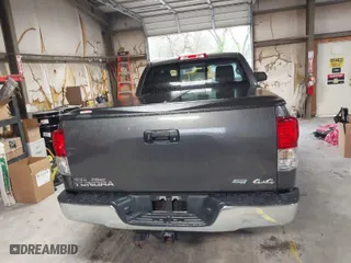 2013 Toyota Tundra 4WD Truck with VIN 5TFUW5F10DX288824, listed as a IAAI auction lot 42016300 with 93,026 mi miles. Bid and sale history available at carsss.com. Image 16.