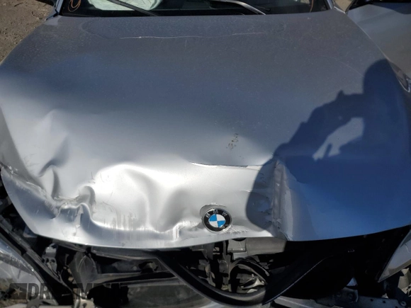 2015 BMW 7 Series 750i с VIN WBAYA8C52FD825851, выставлен на аукционе Copart как лот 45842584 с пробегом 108 517 миль миль и . История ставок и продаж доступна на DreamBid. Изображение 11.