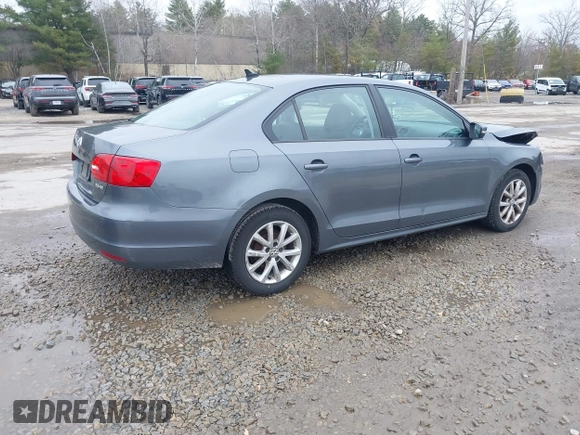 2011 Volkswagen Jetta SE with VIN 3VWDZ7AJ5BM377346, listed as a IAAI auction lot 41967856 with 139,475 mi miles and . Bid and sale history available at DreamBid. Image 4.