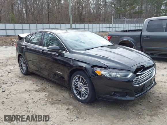 2014 Ford Fusion SE Hybrid with VIN 3FA6P0LU2ER133294, listed as a IAAI auction lot 41696064 with 150,537 mi miles. Bid and sale history available at carsss.com. Image 1.