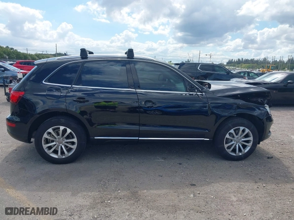 2015 Audi Q5 Premium with VIN WA1CFAFP7FA130120, listed as a IAAI auction lot 41688796 with 74,518 mi miles. Bid and sale history available at carsss.com. Image 13.