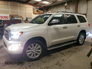 2010 Toyota Sequoia Platinum with VIN 5TDYY5G12AS029540, listed as a Copart auction lot 82955724 with 189,845 mi miles and Clean Title. Bid and sale history available at carsss.com. Image 1.