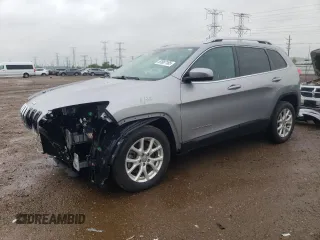 2017 Jeep Cherokee Latitude z VIN 1C4PJLCB3HW535908, wystawiony jako Copart lot #57887185 z przebiegiem 79 782 mil mil oraz Szkoda całkowita • Salvage title. Historia ofert i sprzedaży dostępna na DreamBid. Obrazek 1.
