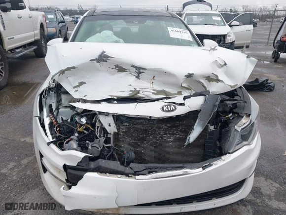 2016 Kia Optima EX with VIN 5XXGU4L30GG120518, listed as a IAAI auction lot 41602190 with 116,268 mi miles. Bid and sale history available at carsss.com. Image 12.