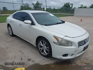 2014 Nissan Maxima S z VIN 1N4AA5AP5EC907414, wystawiony jako IAAI lot #42423944 z przebiegiem 117 736 mil mil oraz . Historia ofert i sprzedaży dostępna na DreamBid. Obrazek 1.