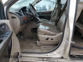 2015 Chrysler Town & Country Limited Platinum with VIN 2C4RC1GGXFR663050, listed as a Copart auction lot 51979195 with 223,330 mi miles and Clean Title. Bid and sale history available at carsss.com. Image 7.