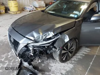 2022 Nissan Altima SV z VIN 1N4BL4DW8NN406517, wystawiony jako IAAI lot #42220335 z przebiegiem 64 680 mil mil oraz . Historia ofert i sprzedaży dostępna na DreamBid. Obrazek 6.