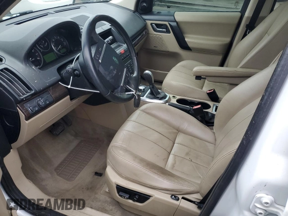 2012 Land Rover LR2 HSE z VIN SALFR2BN2CH317216, wystawiony jako Copart lot #82558224 z przebiegiem 124 372 mil mil oraz Szkoda całkowita • Salvage title. Historia ofert i sprzedaży dostępna na DreamBid. Obrazek 7.