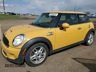 2009 MINI Hardtop S with VIN WMWMF73539TW85832, listed as a Copart auction lot 57343575 with 172,564 mi miles and Clean title. Bid and sale history available at DreamBid. Image 1.