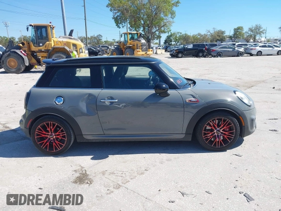 2016 MINI Hardtop John Cooper Works with VIN WMWXM9C58GT996815, listed as a IAAI auction lot 41756661 with 146,450 mi miles and . Bid and sale history available at DreamBid. Image 13.