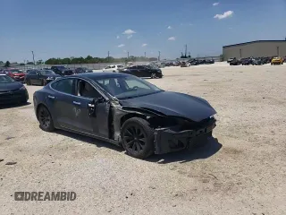 2017 Tesla Model S 100D with VIN 5YJSA1E25HF220902, listed as a Copart auction lot 56442684 with 83,297 mi miles and Salvage title. Bid and sale history available at DreamBid. Image 11.