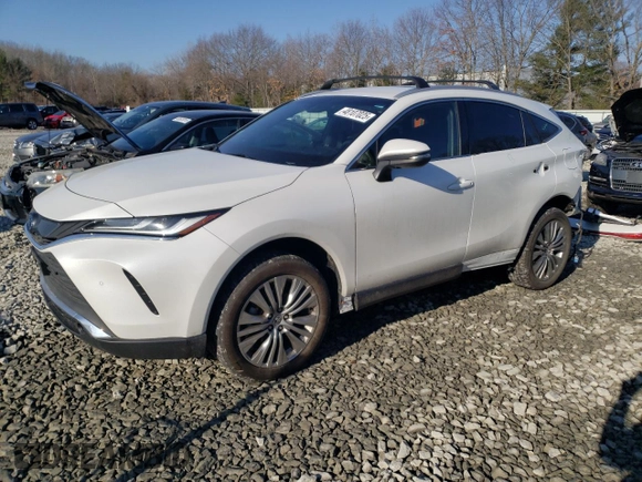 2023 Toyota Venza LE with VIN JTEAAAAH5PJ123580, listed as a Copart auction lot 48107025 with 28,580 mi miles and Salvage Title. Bid and sale history available at carsss.com. Image 1.