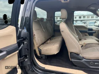 2018 Ford F-150 XL z VIN 1FTEX1CB0JKF17440, wystawiony jako Copart lot #57720105 z przebiegiem 168 009 mil mil oraz Czysty tytuł • Clean title. Historia ofert i sprzedaży dostępna na DreamBid. Obrazek 6.
