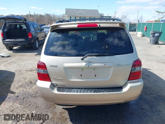 2005 Toyota Highlander z VIN JTEEP21A150093876, wystawiony jako IAAI lot #41808749 z przebiegiem 308 481 mil mil oraz . Historia ofert i sprzedaży dostępna na DreamBid. Obrazek 16.