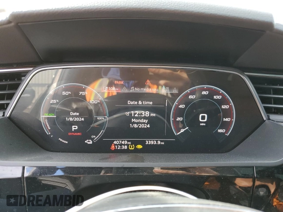 2022 Audi e-tron Sportback S line Premium z VIN WA11AAGE2NB013721, wystawiony jako Copart lot #81812643 z przebiegiem 40 749 mil mil oraz . Historia ofert i sprzedaży dostępna na DreamBid. Obrazek 9.