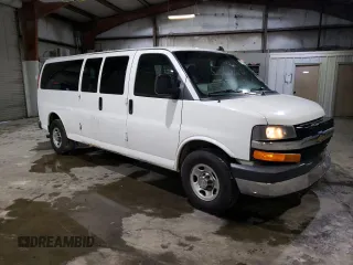 2016 Chevrolet Express Passenger LT z VIN 1GAZGPFG2G1250269, wystawiony jako Copart lot #42913615 z przebiegiem 308 351 mil mil oraz Szkoda całkowita • Salvage title. Historia ofert i sprzedaży dostępna na DreamBid. Obrazek 4.