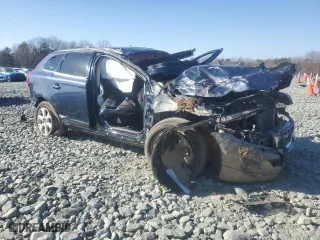 2011 Volvo XC60 3.2L with VIN YV4952DZ1B2213010, listed as a Copart auction lot 48595075 with 0 mi miles and Salvage Title. Bid and sale history available at carsss.com. Image 4.