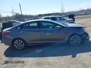 2011 Hyundai Sonata Limited with VIN 5NPEC4AC1BH123194, listed as a IAAI auction lot 41997823 with 187,897 mi miles and . Bid and sale history available at carsss.com. Image 13.
