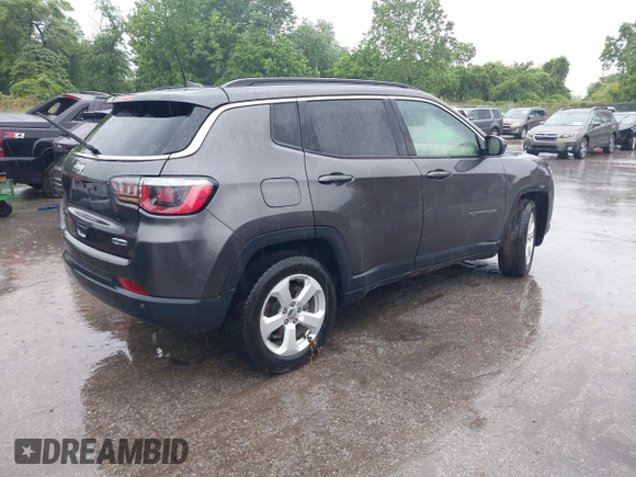 2018 Jeep Compass Altitude z VIN 3C4NJDBB2JT432456, wystawiony jako IAAI lot #42295863 z przebiegiem Nie podano mil oraz . Historia ofert i sprzedaży dostępna na DreamBid. Obrazek 4.