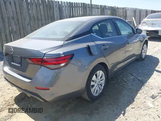 2023 Nissan Sentra S z VIN 3N1AB8BV0PY306169, wystawiony jako IAAI lot #42107143 z przebiegiem 28 156 mil mil oraz . Historia ofert i sprzedaży dostępna na DreamBid. Obrazek 4.