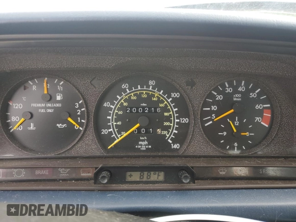 1991 Mercedes-Benz 190 z VIN WDBDA29D3MF767780, wystawiony jako Copart lot #57215785 z przebiegiem 200 216 mil mil oraz Tytuł czysty. Historia ofert i sprzedaży dostępna na DreamBid. Obrazek 9.