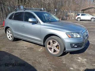 2011 Audi Q5 Premium Plus z VIN WA1LFBFP9BA098965, wystawiony jako IAAI lot #41588698 z przebiegiem 164 929 mil mil oraz . Historia ofert i sprzedaży dostępna na DreamBid. Obrazek 1.