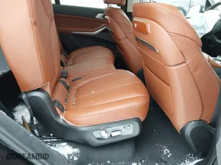 2023 BMW X7 xDrive40i with VIN 5UX23EM02P9P75041, listed as a IAAI auction lot 41563740 with 1 mi miles. Bid and sale history available at carsss.com. Image 8.