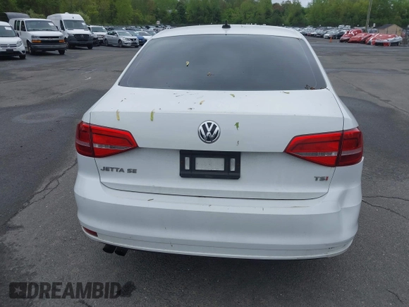 2015 Volkswagen Jetta SE with VIN 3VWD17AJ5FM305415, listed as a IAAI auction lot 42179447 with 154,535 mi miles and . Bid and sale history available at DreamBid. Image 14.