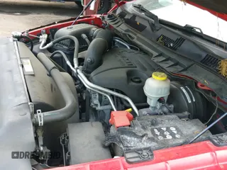 2017 Ram 1500 Rebel z VIN 1C6RR7YT7HS553644, wystawiony jako IAAI lot #42171417 z przebiegiem 191 069 mil mil oraz . Historia ofert i sprzedaży dostępna na DreamBid. Obrazek 20.