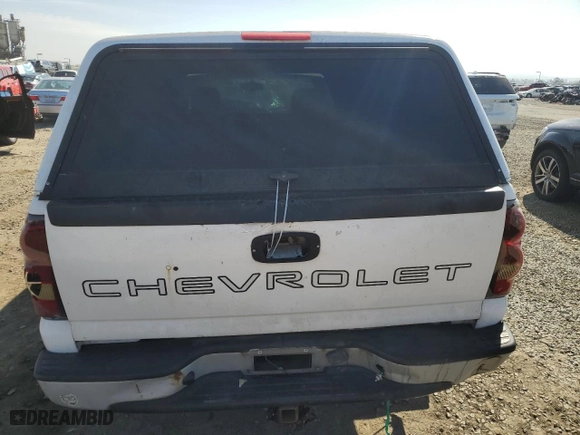 2005 Chevrolet Silverado 1500 Work Truck with VIN 1GCEC14XX5Z137797, listed as a Copart auction lot 45999945 with NaN miles and Clean Title. Bid and sale history available at carsss.com. Image 10.