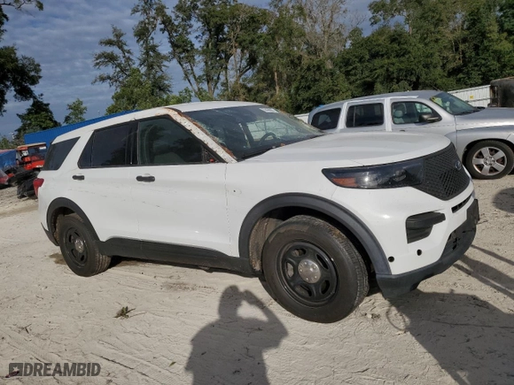 2020 Ford Police Interceptor Utility with VIN 1FM5K8AB1LGD18814, listed as a Copart auction lot 83716294 with 80,132 mi miles and Non Repairable. Bid and sale history available at carsss.com. Image 4.
